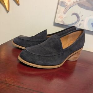 Women's Sofft Navy Blue Suede Chunky Heel Leather Loafers SZ 10 Slide On NWOT